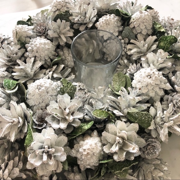 White Pinecone Wreath Partially Deconstructed for Crafters - Picture 4 of 9